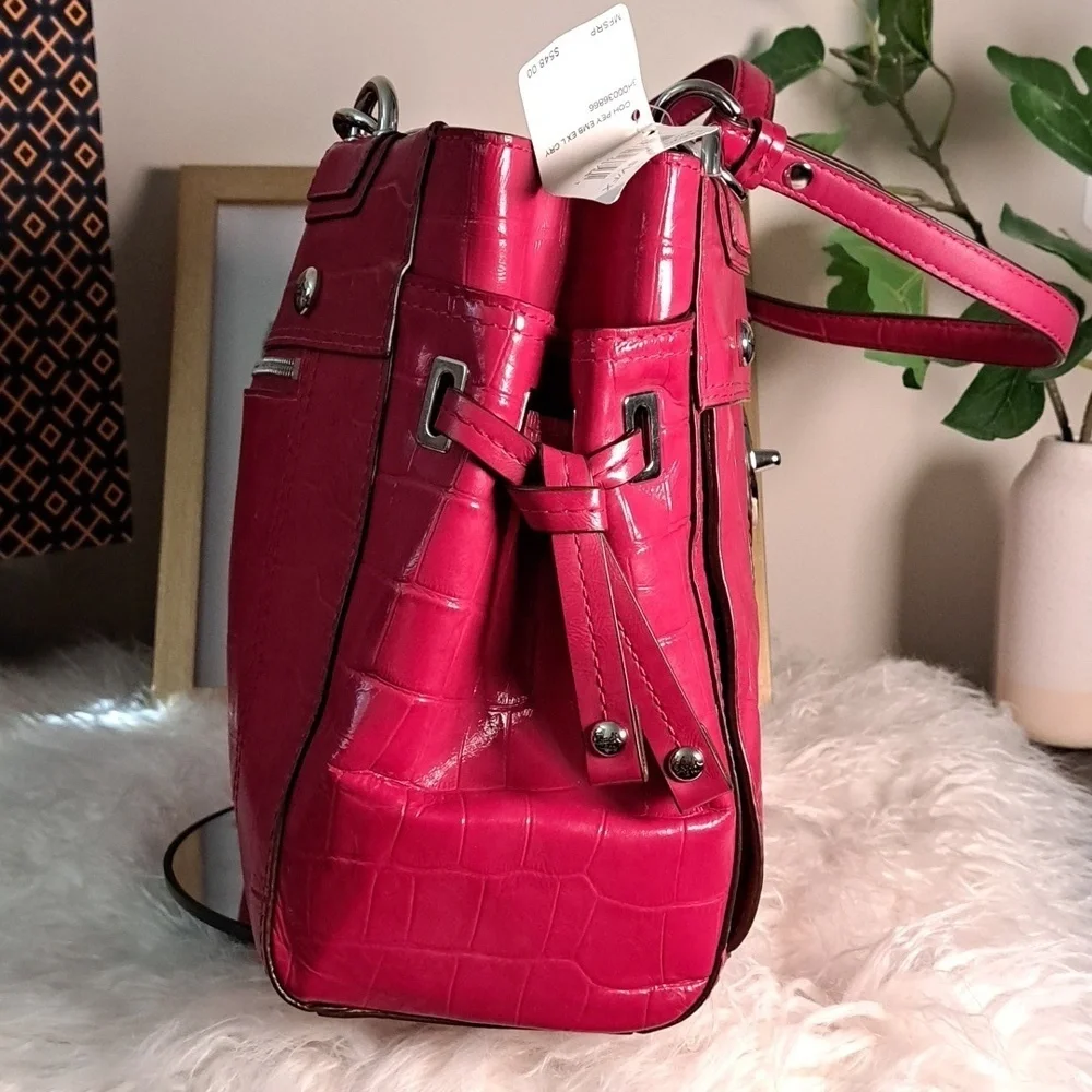 Coach NWTs Peyton Embossed Patent Leather Carryall Tote Bag